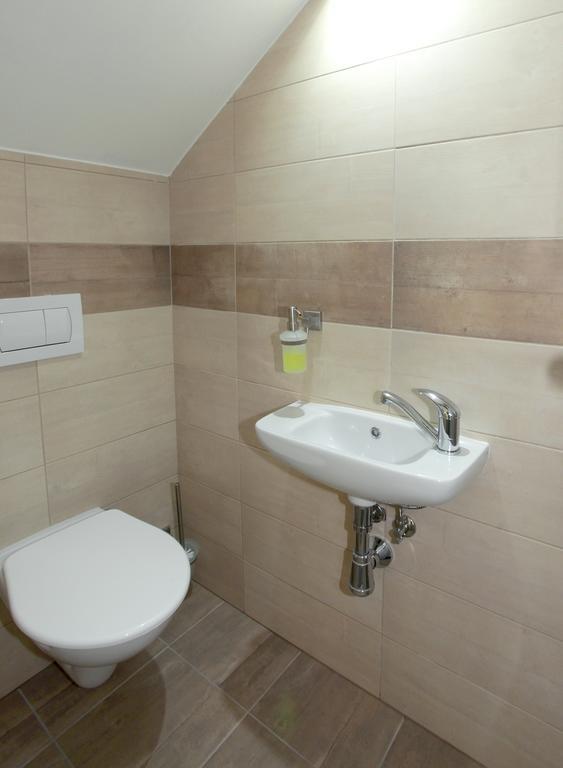 Apartman Pod Skalou V Ceskem Raji Besedice エクステリア 写真