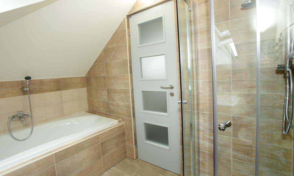 Apartman Pod Skalou V Ceskem Raji Besedice エクステリア 写真