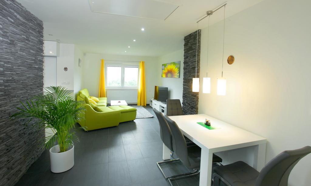 Apartman Pod Skalou V Ceskem Raji Besedice エクステリア 写真