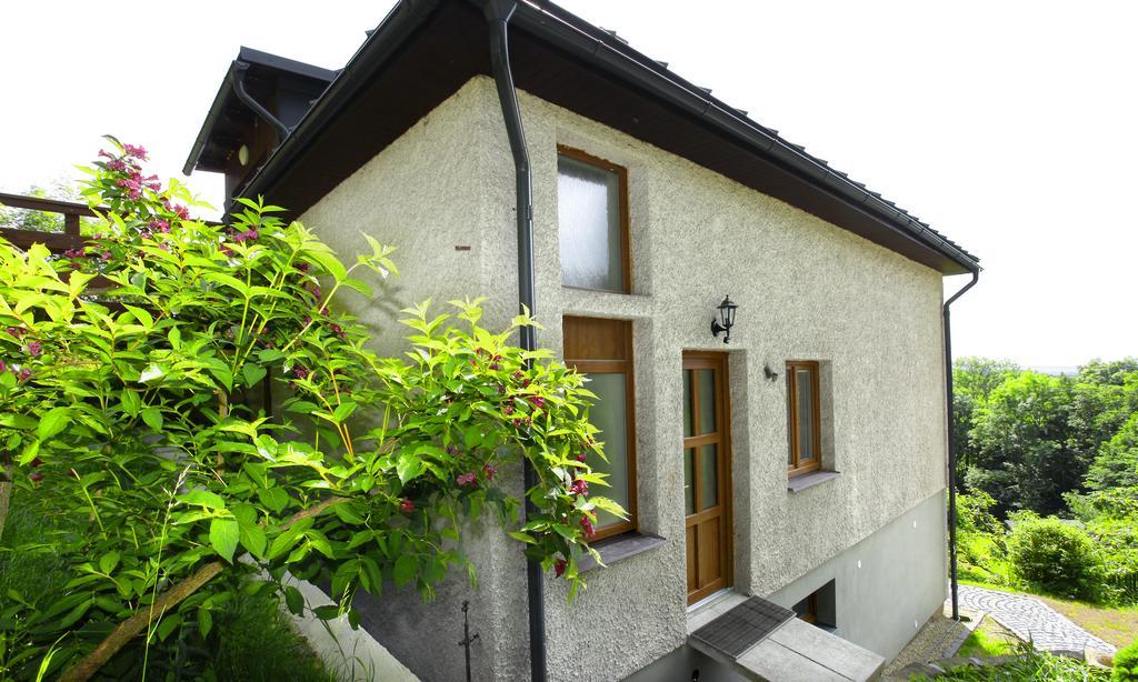 Apartman Pod Skalou V Ceskem Raji Besedice エクステリア 写真