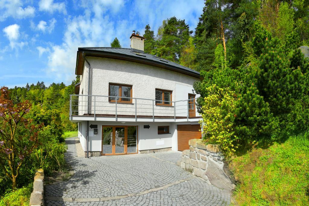 Apartman Pod Skalou V Ceskem Raji Besedice エクステリア 写真